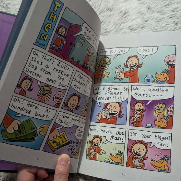 Dogman book "Unleashed" by Dav Pilkey - Picture 1 of 6